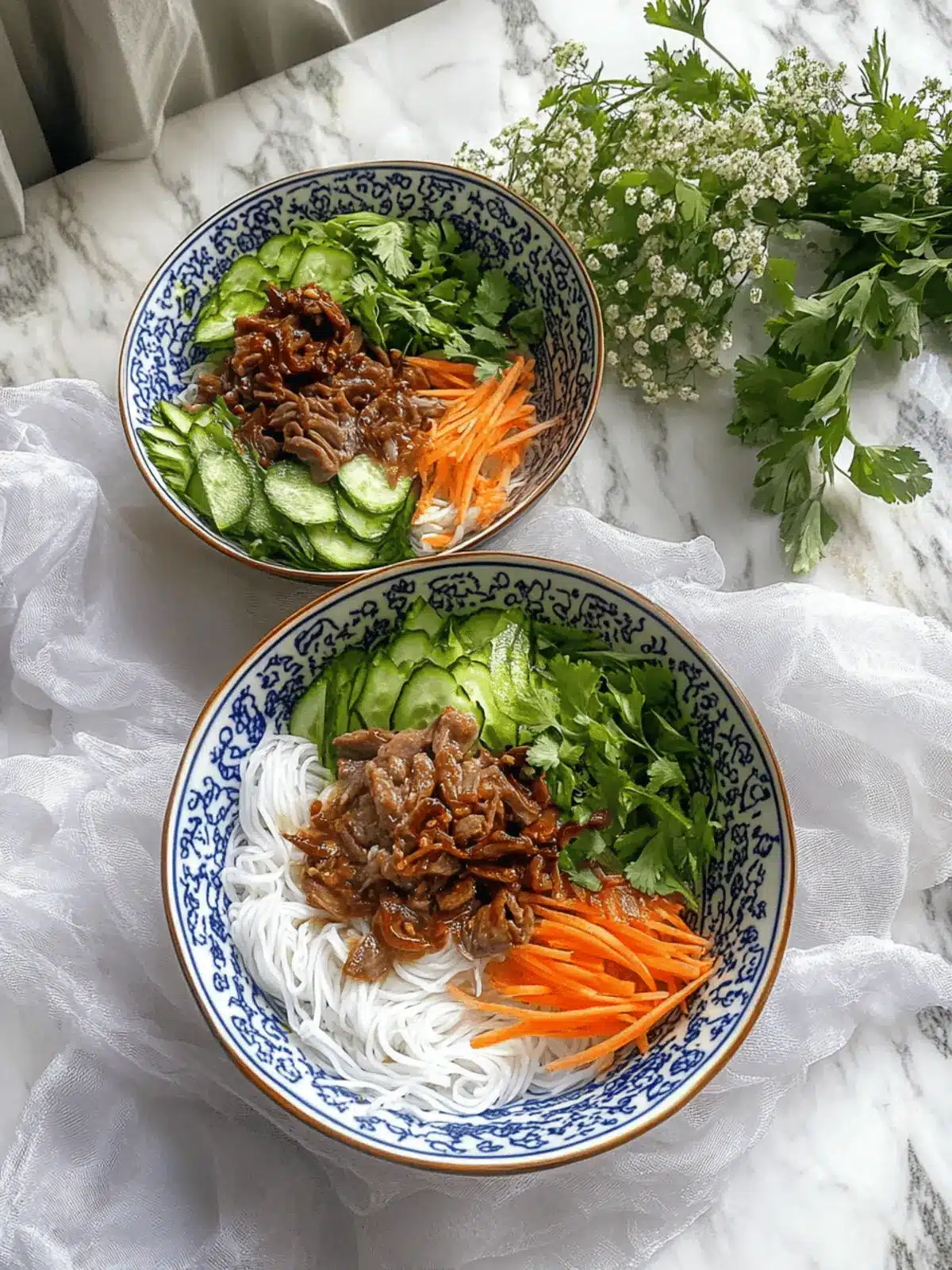 Quick B ºn B ² X  o (Vietnamese Beef Vermicelli Bowl)